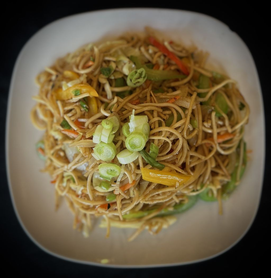 Vegetable Hakka Noodles